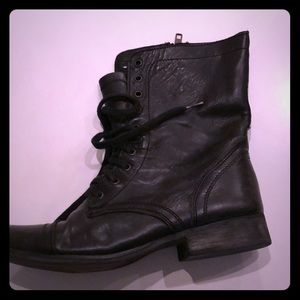 Steve Madden Lace Up Flat Black Boots - Size 11